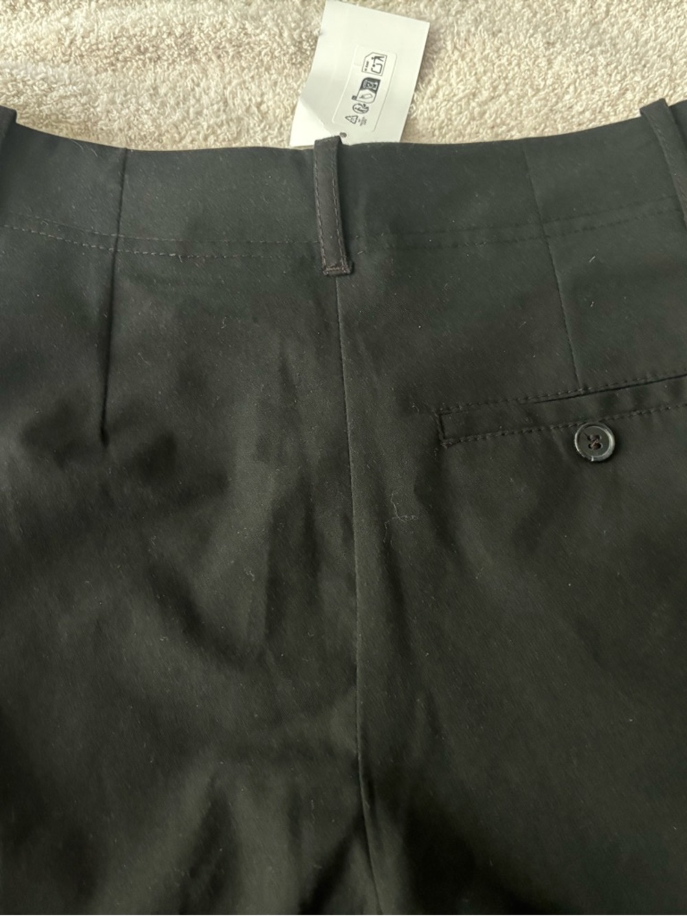 H&M Black Balloon Legs Pants with Button-Cuff Bottoms - Picture 8 of 9
